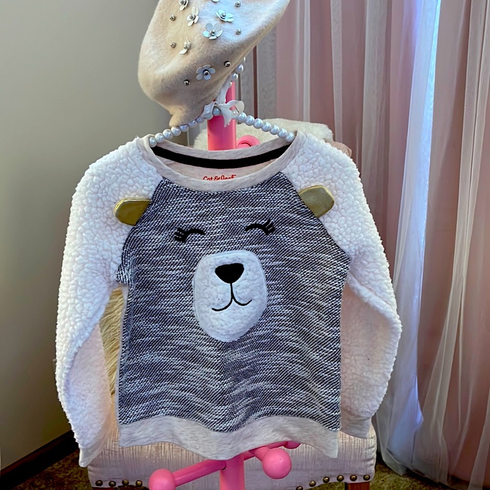 Girls sweater